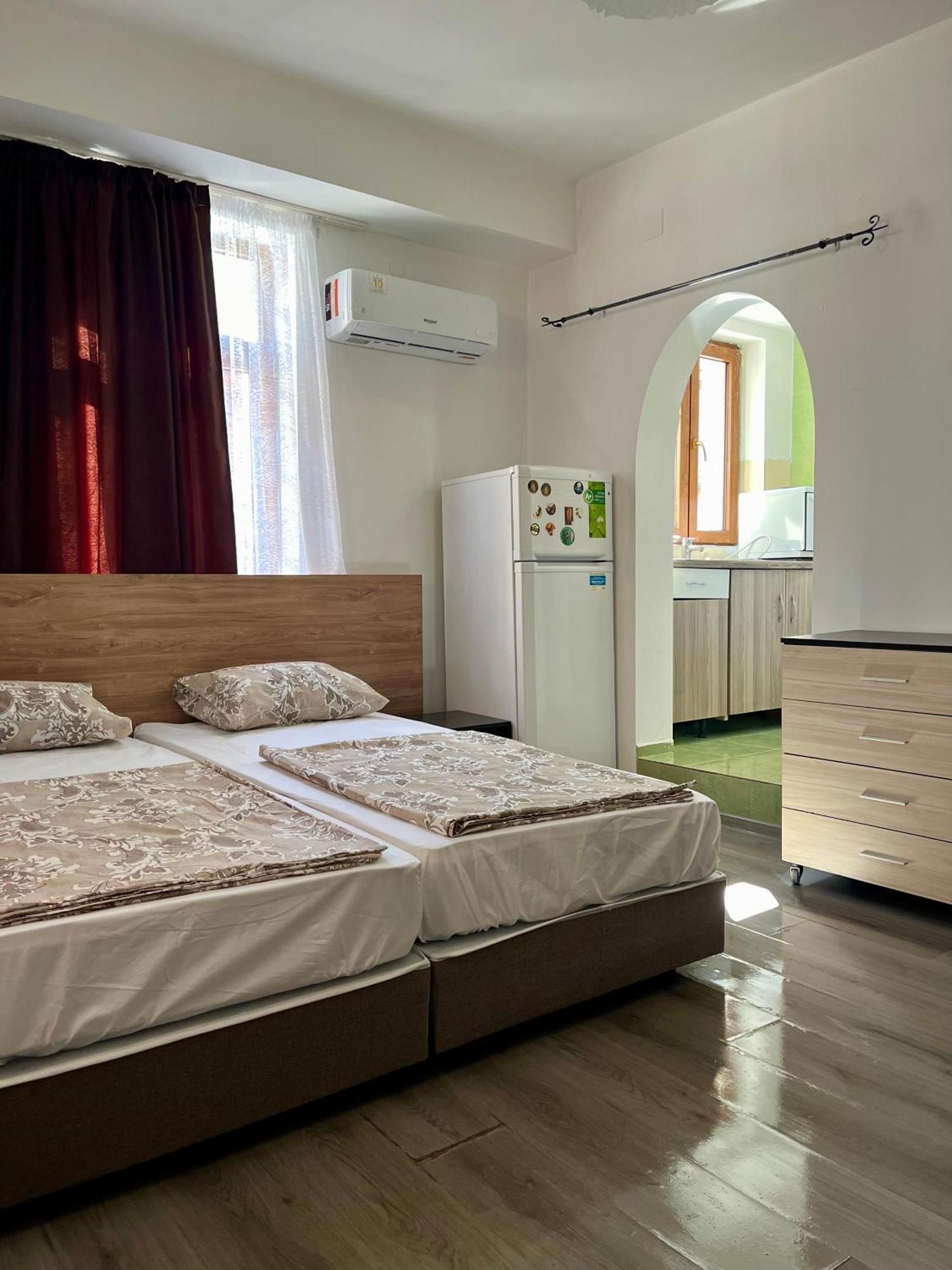 En-Suite Rooms: Novа Guesthouse In Sofia Center 외부 사진
