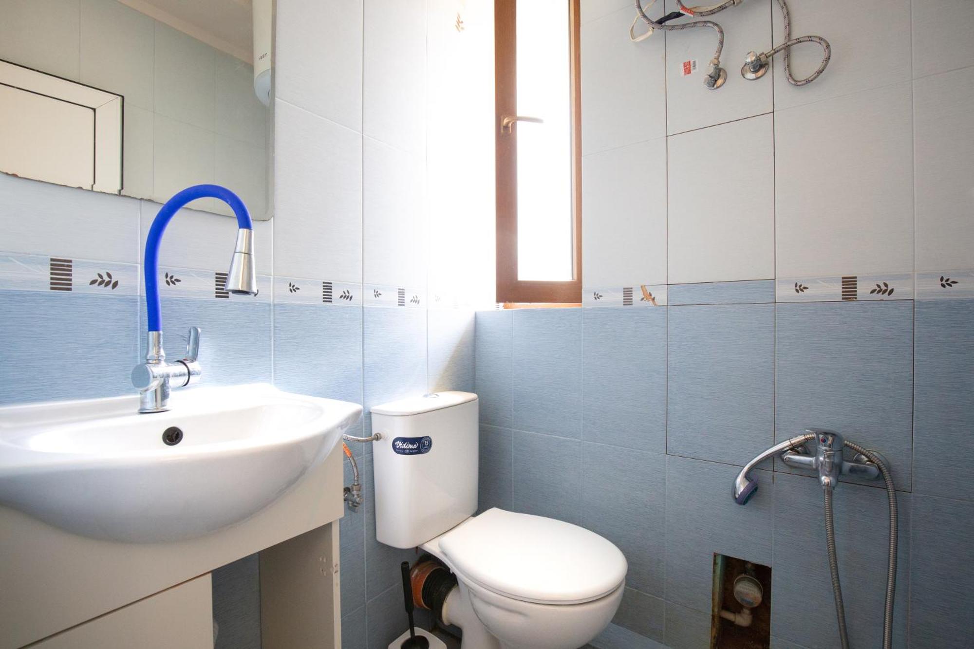 En-Suite Rooms: Novа Guesthouse In Sofia Center 외부 사진