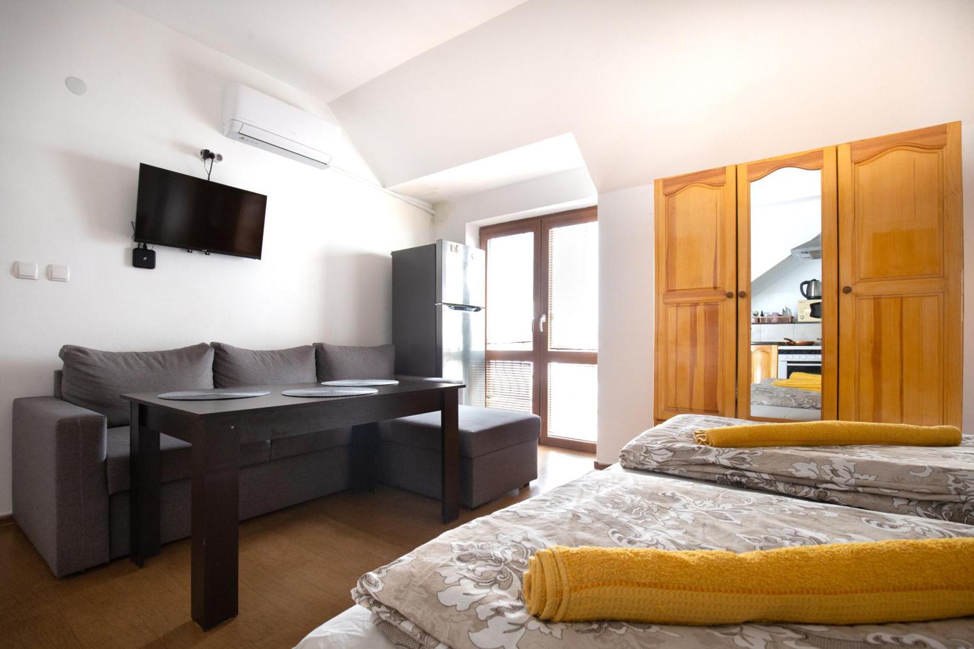 En-Suite Rooms: Novа Guesthouse In Sofia Center 외부 사진