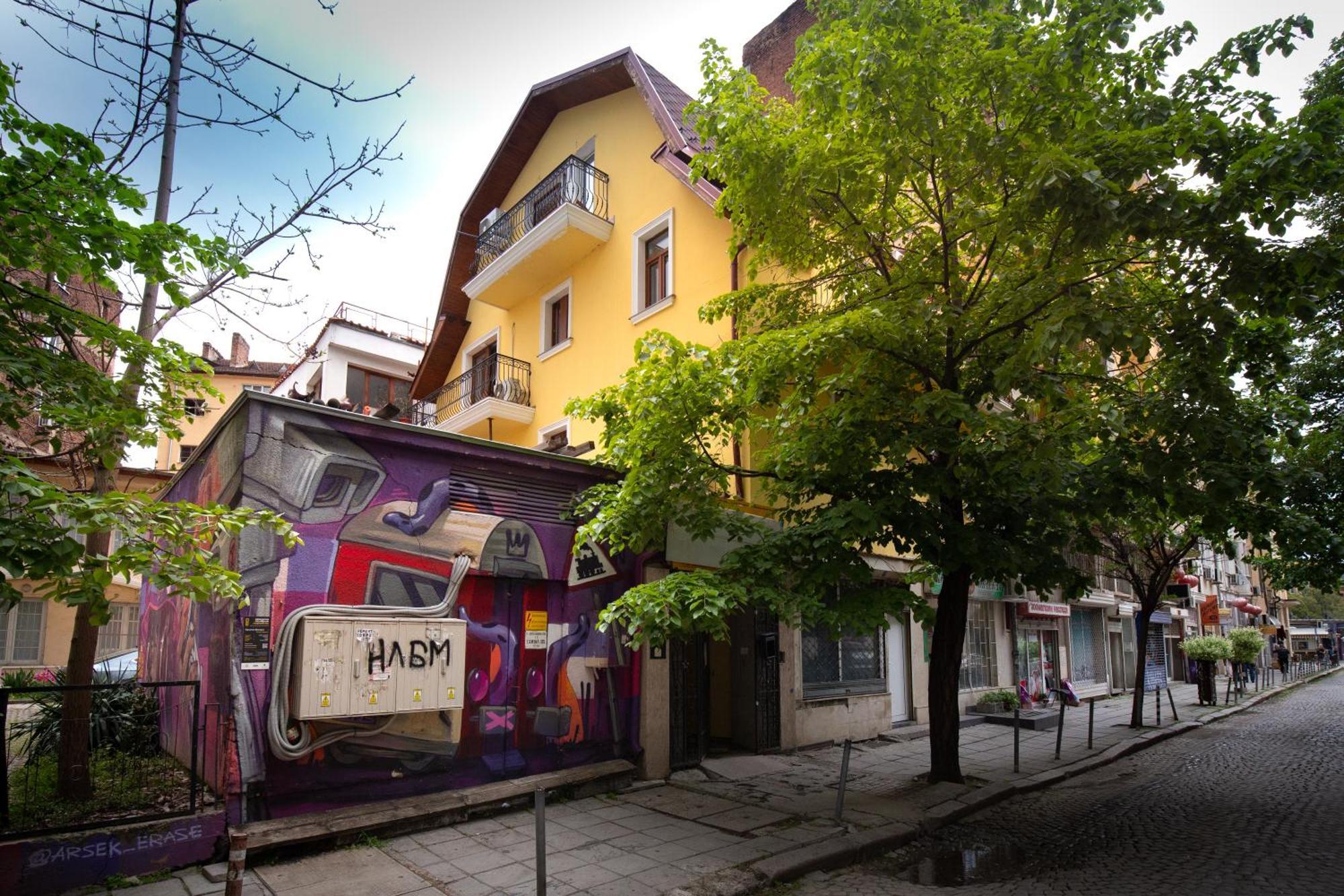 En-Suite Rooms: Novа Guesthouse In Sofia Center 외부 사진
